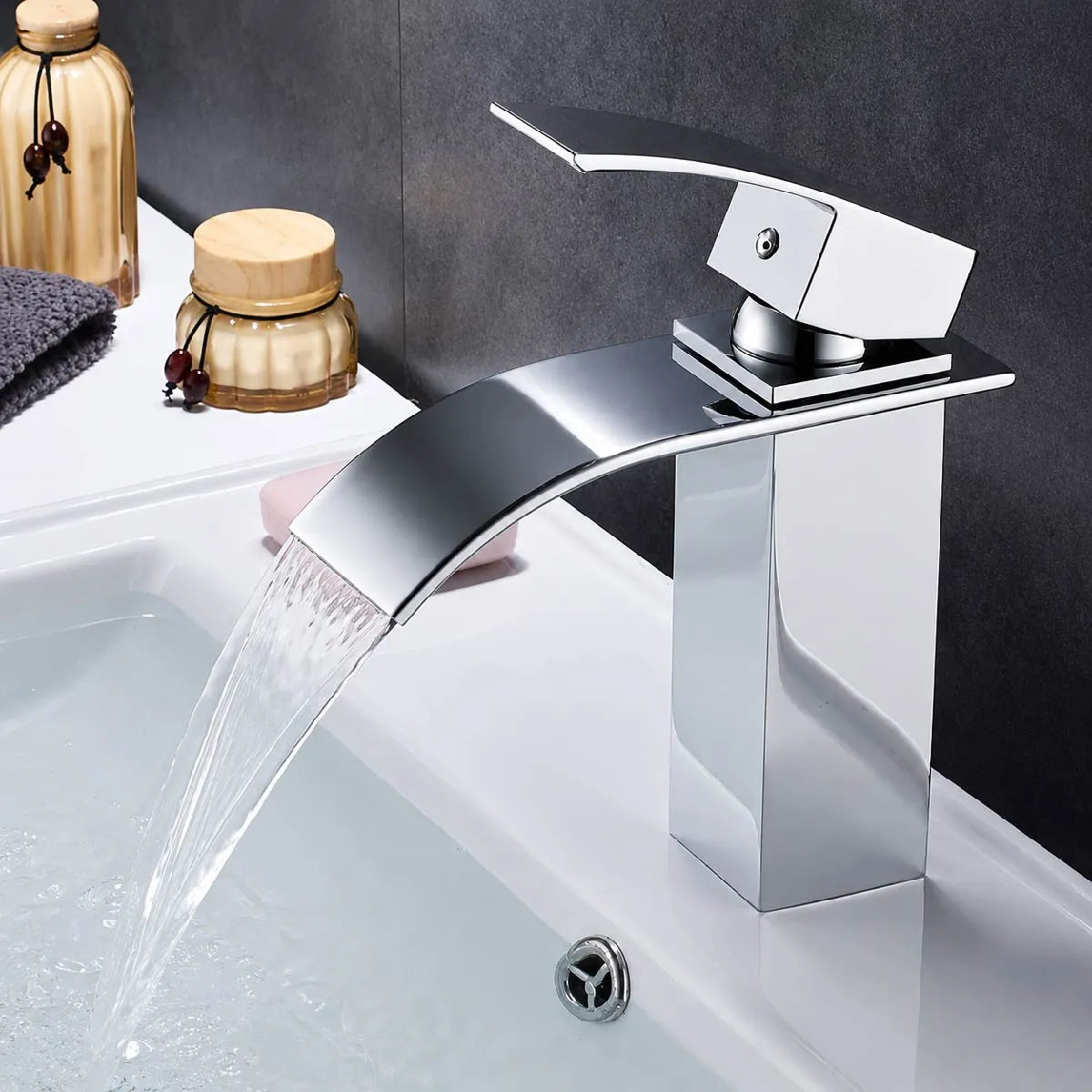 Canilla cascada monocomando cromada para baño