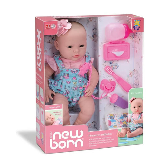 Bebé Recién Nacido Abre Y Cierra Los Ojos Y Hace Pis